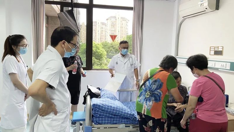 养老护理院加盟选址：如何规避潜在风险，打造优质服务**