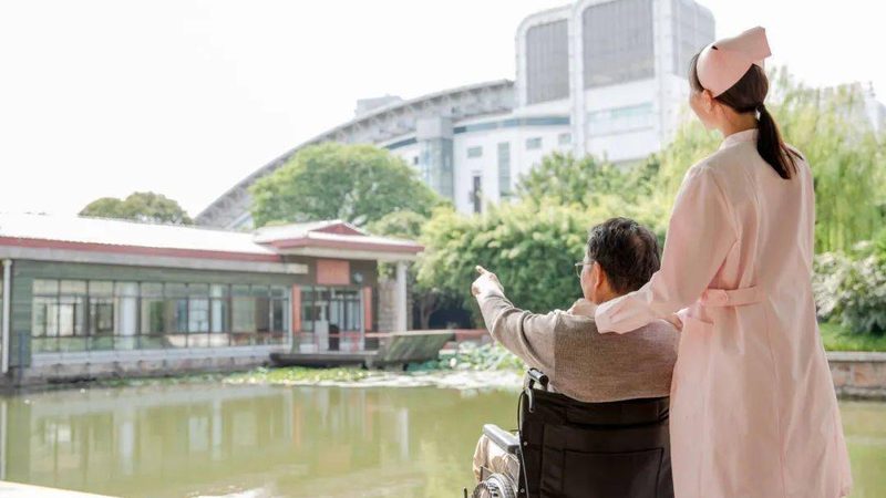 居家养老服务托管加盟：流程解析与关键要点**